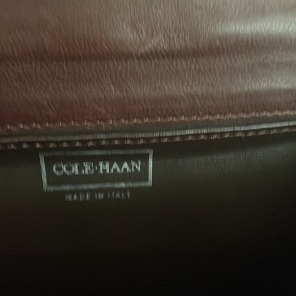 Cole Haan made in Italy leather bag with gold chain strap. - Picture 4 of 8